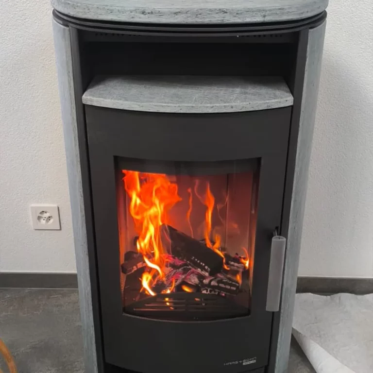Pizy-pose-mise-en-service-poele-bois-Haas-Sohn-apres-tubage-2025-Pisle-1