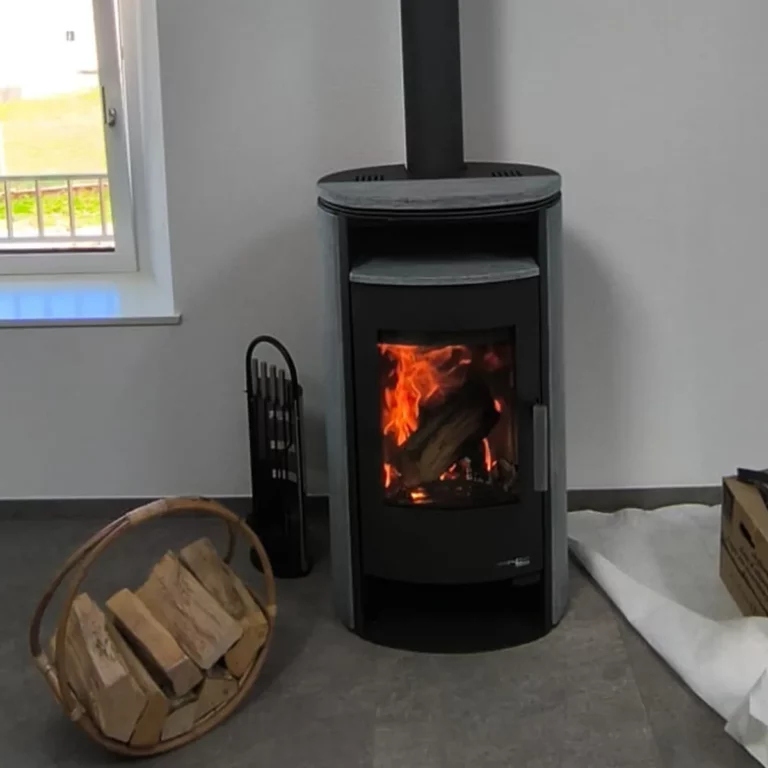 Pizy-pose-mise-en-service-poele-bois-Haas-Sohn-apres-tubage-2025-Pisle-2
